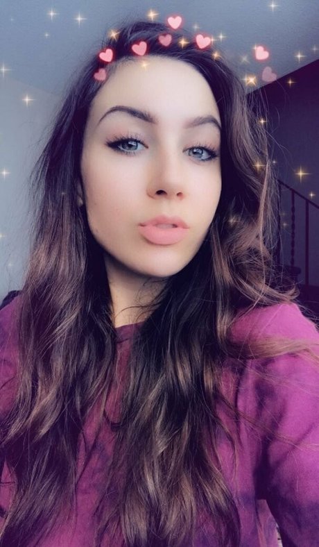 RadiantJules naked pornstar image