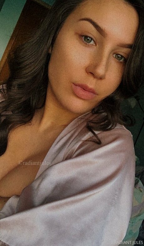 RadiantJules pornstar best photos