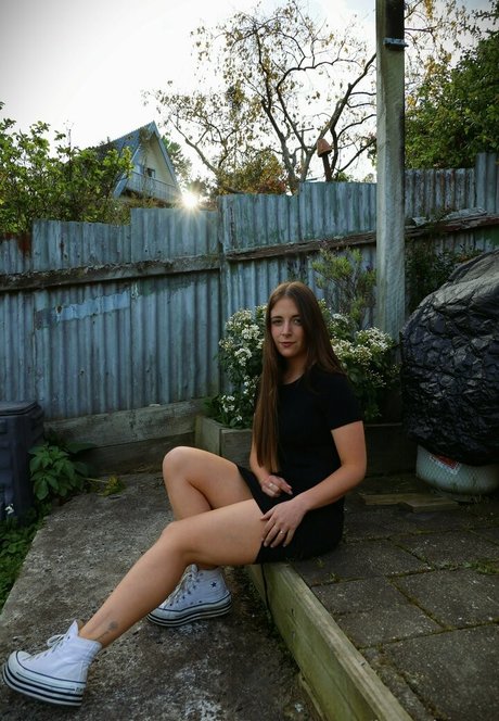 bea zee exclusive actress galleries