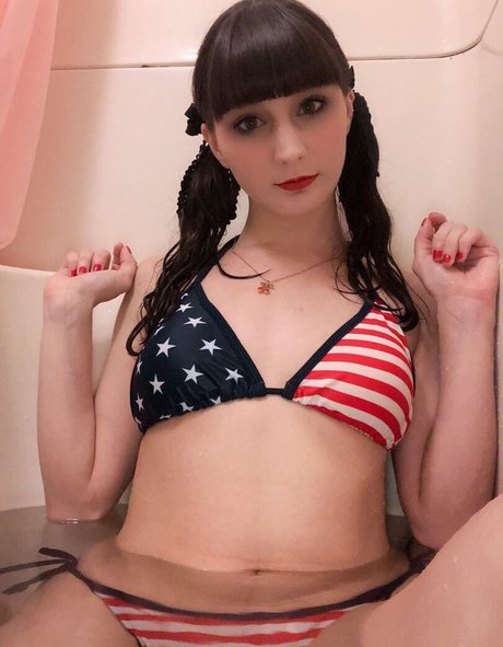 Schyler Reighn free actress galleries