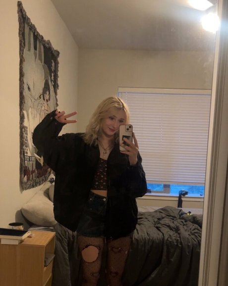 kinzixx nice actress img