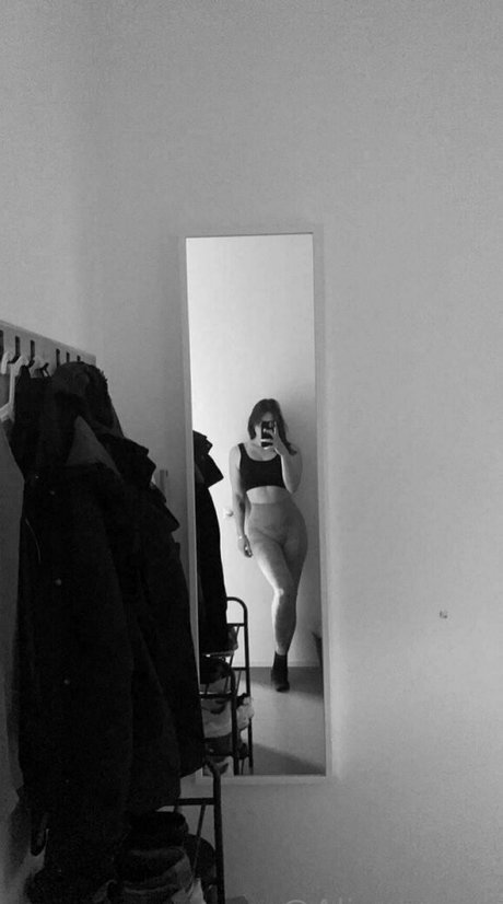 alinalovee free porn star img