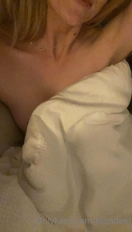 blondeej pretty star pictures