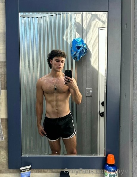 gayvro star perfect picture