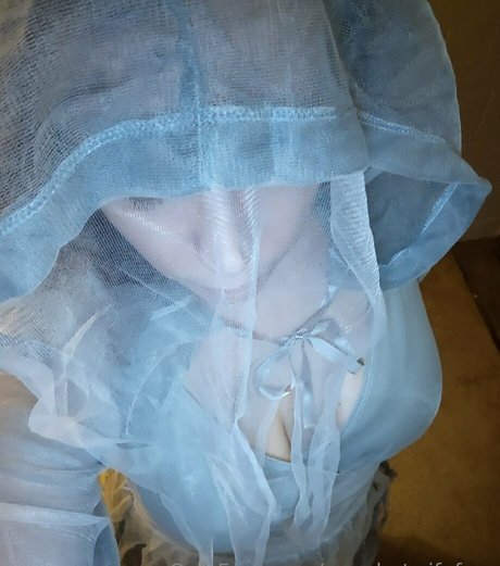 your hotwifefree Profile pic