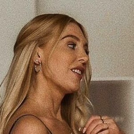 LauraJoelle nude model archive