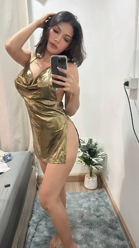 Ploytoy adult star images