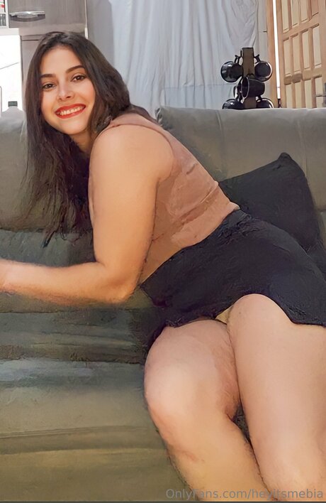 Heyitsmebia art star pics