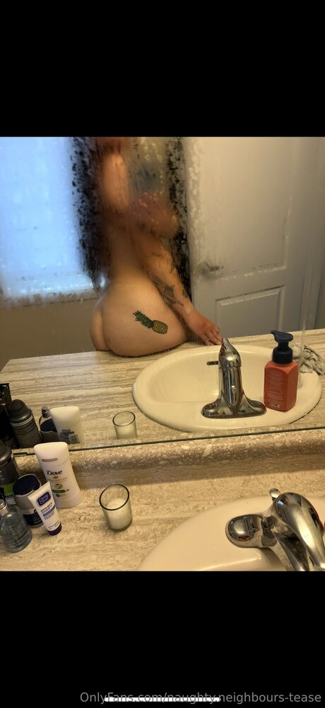 Naughty Neighbours Tease star perfect picture