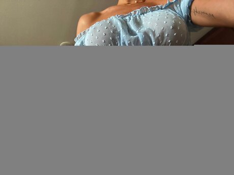 Laila Lewis exclusive actress archive