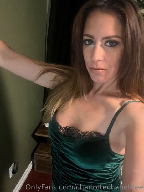 Charlottechanelfree model nudes archive