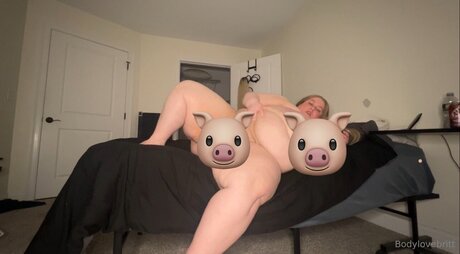 Bodylovebritt2 model erotic pic