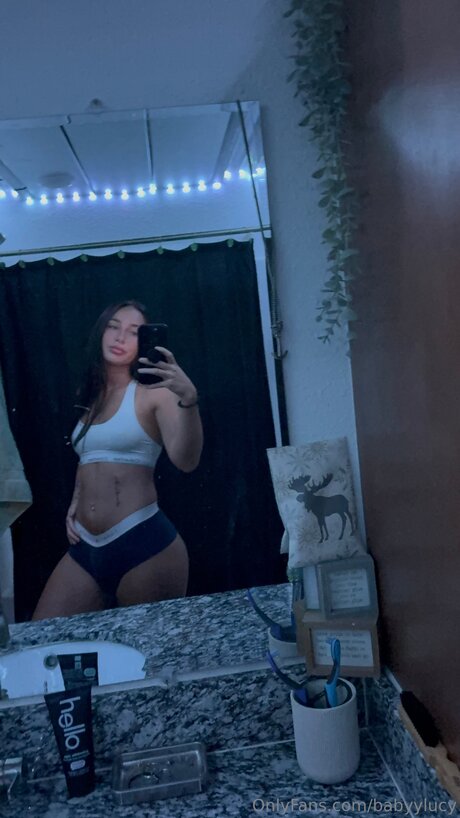 Babyylucy adult model images