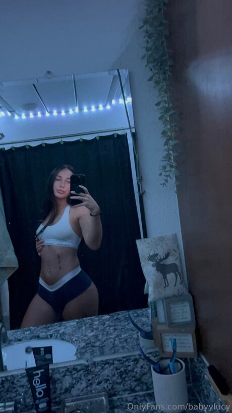 Babyylucy porn star photo