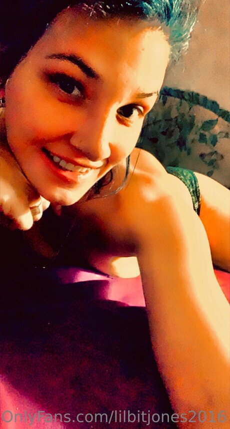 Lilbitjones2016 pornstar erotic pic