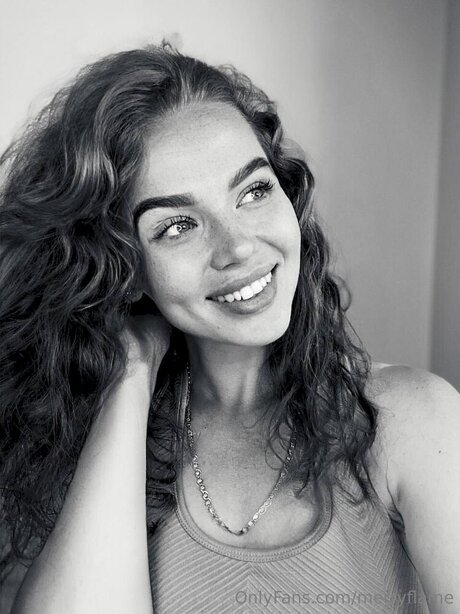 Vivian Tull pornographic actress photo