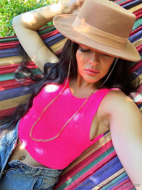 Shine Lia star free picture