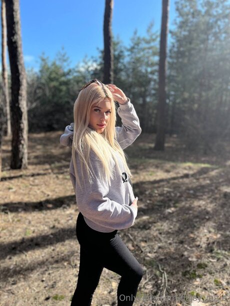 Daisy Cutie nice pornstar gallery