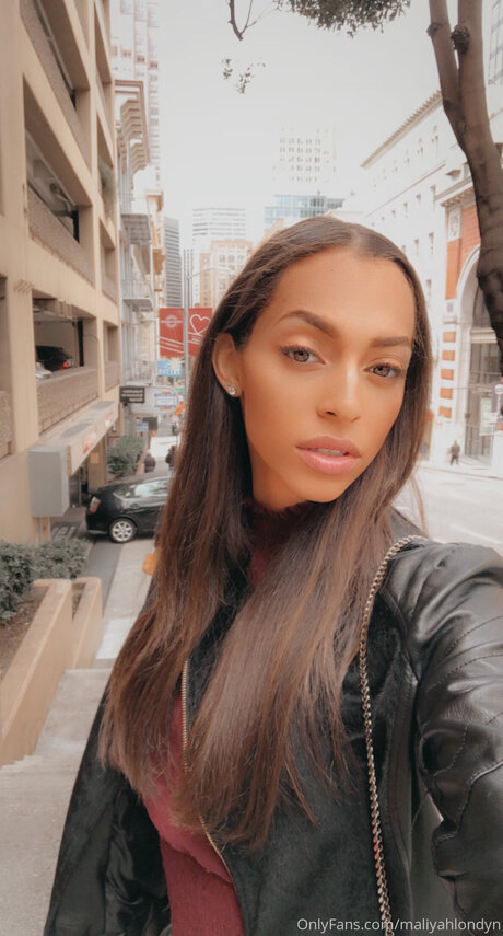 Maliyahlondyn high quality actress gallery