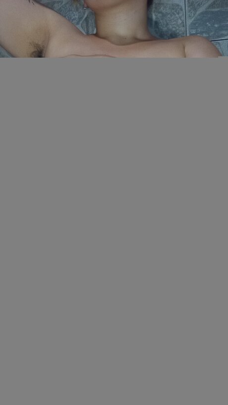 Lulu Hot Babe model xxx galleries