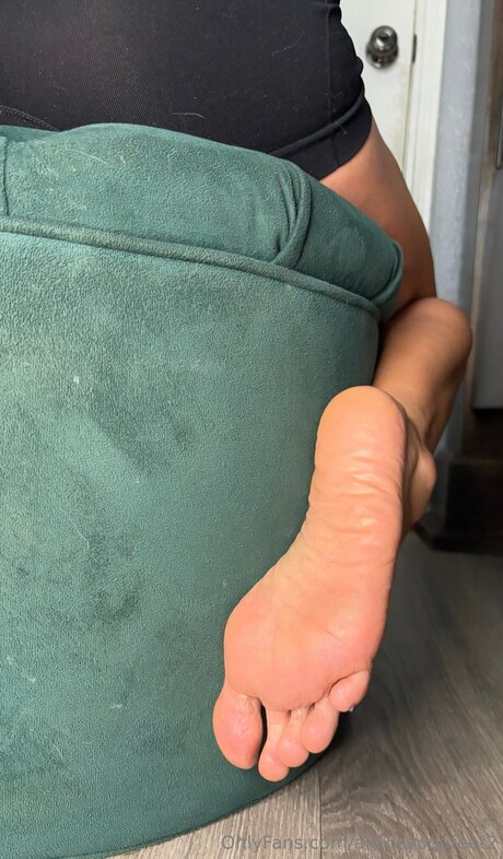 Alexisyogafeet2 star pornographic picture