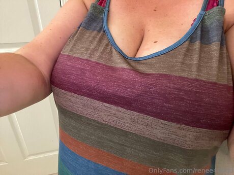 Reneej40ddd nude pornstar photos