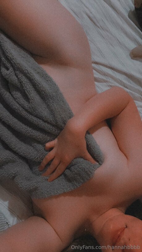 Hannahbbbb adult star photo