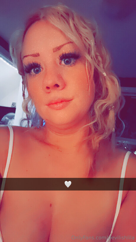 Devilishlila sex pornstar image