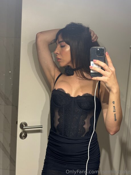 Tsemilyblake star free pic