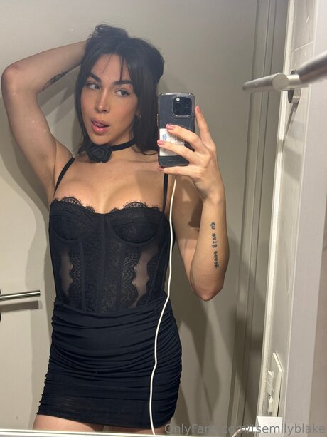 Tsemilyblake actress img