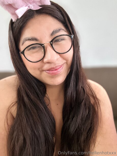 Hellenhotxxx Profile pic