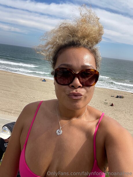 Falynfonoimoanafree porn star pics