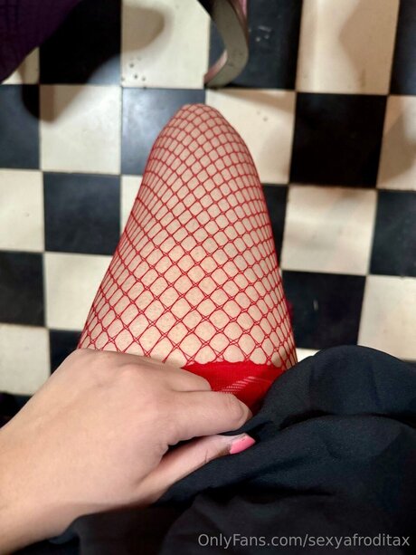 Sexyafroditax model hot images