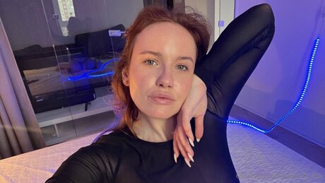 Usienna Fox star hd img