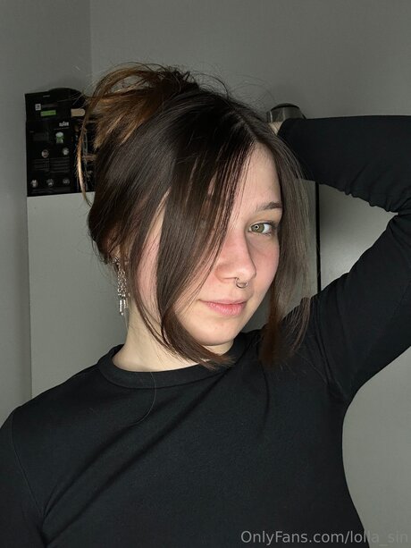 Lolla Sin model nudes image