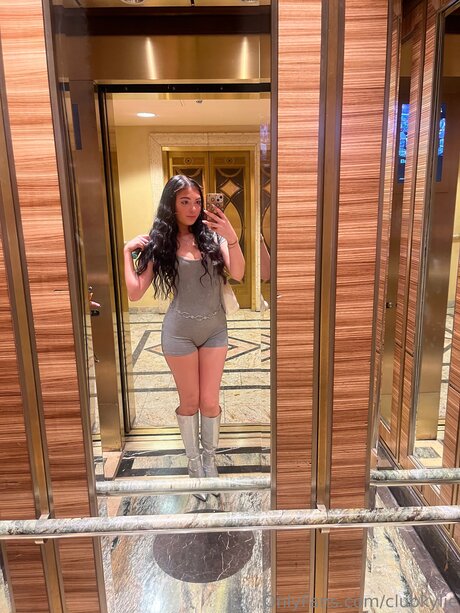 Clubkylie pornstar xxx pic