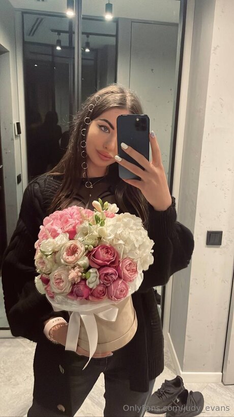 Judy Evans model naked pictures