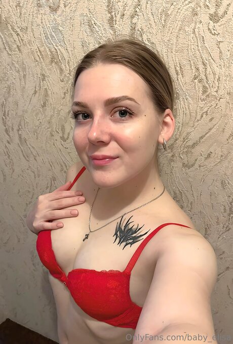 Baby Elisa hot model pic