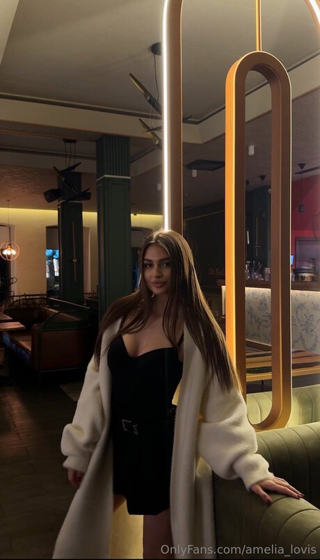 Amelia Lovis Profile pic