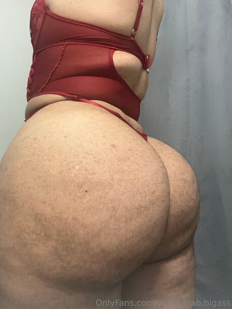 Yanis Arab Bigass pornographic model pics