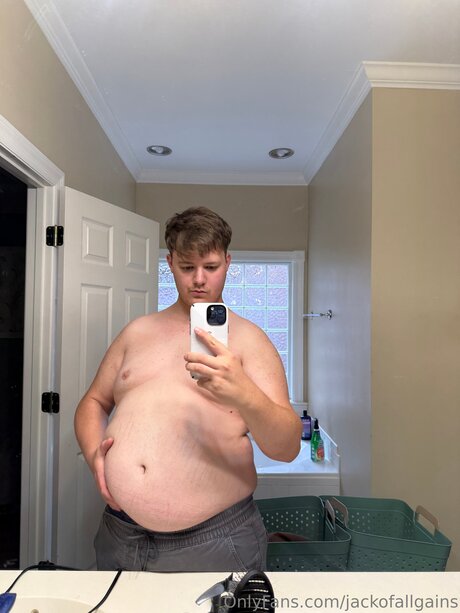 Jackofallgains hot star image