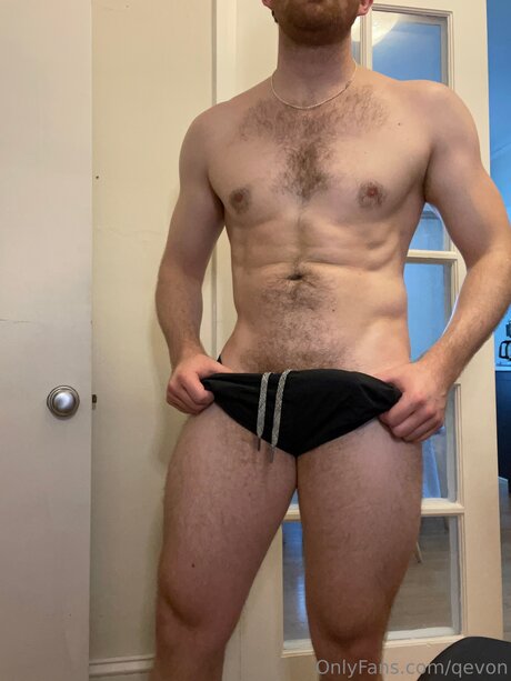 Qevon model erotic pictures