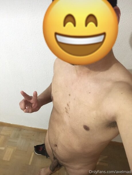 Xleoz model pornographic pictures