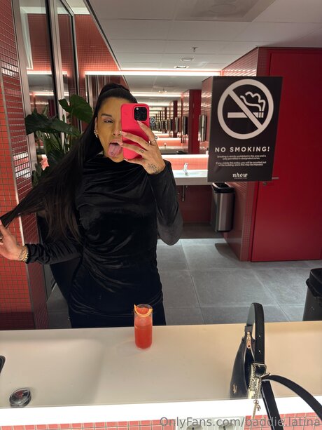 Baddie Latina perfect model pic