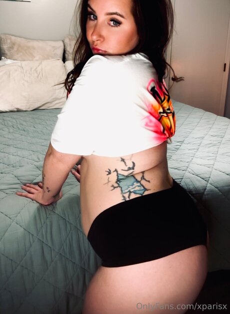 Xparisx erotic pornstar img