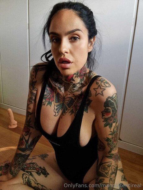 Manolatentireal model xxx pic