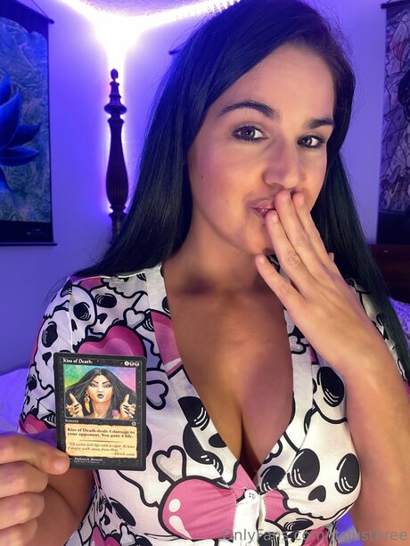 Itsjustbree model naked photo