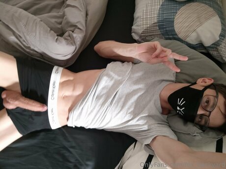 Fox Backyard sexy model img