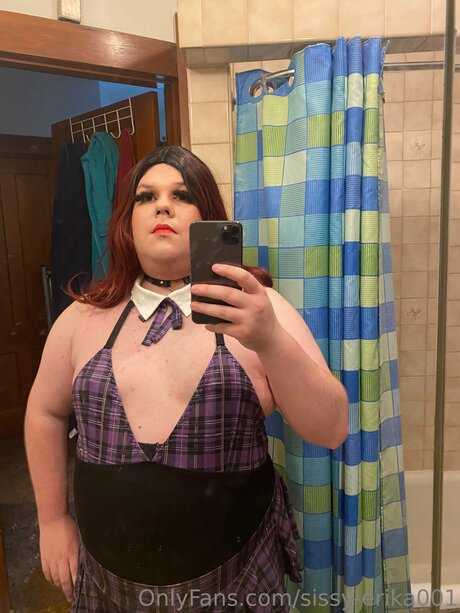 Sissy Erika001 nude actress gallery