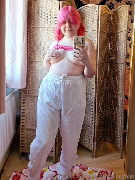 Charlottebunnybun sex model pics